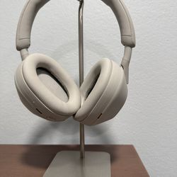 Sony Xm5 Headphones