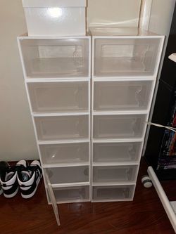 Clear plastic stackable shoe storage