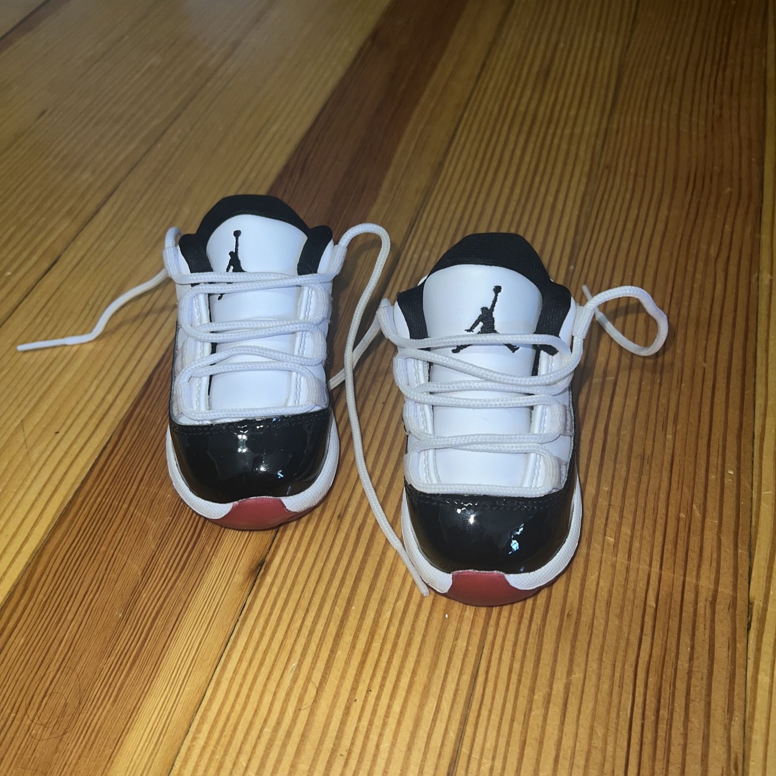 Retro Jordan 11 Bred Concord 4 C