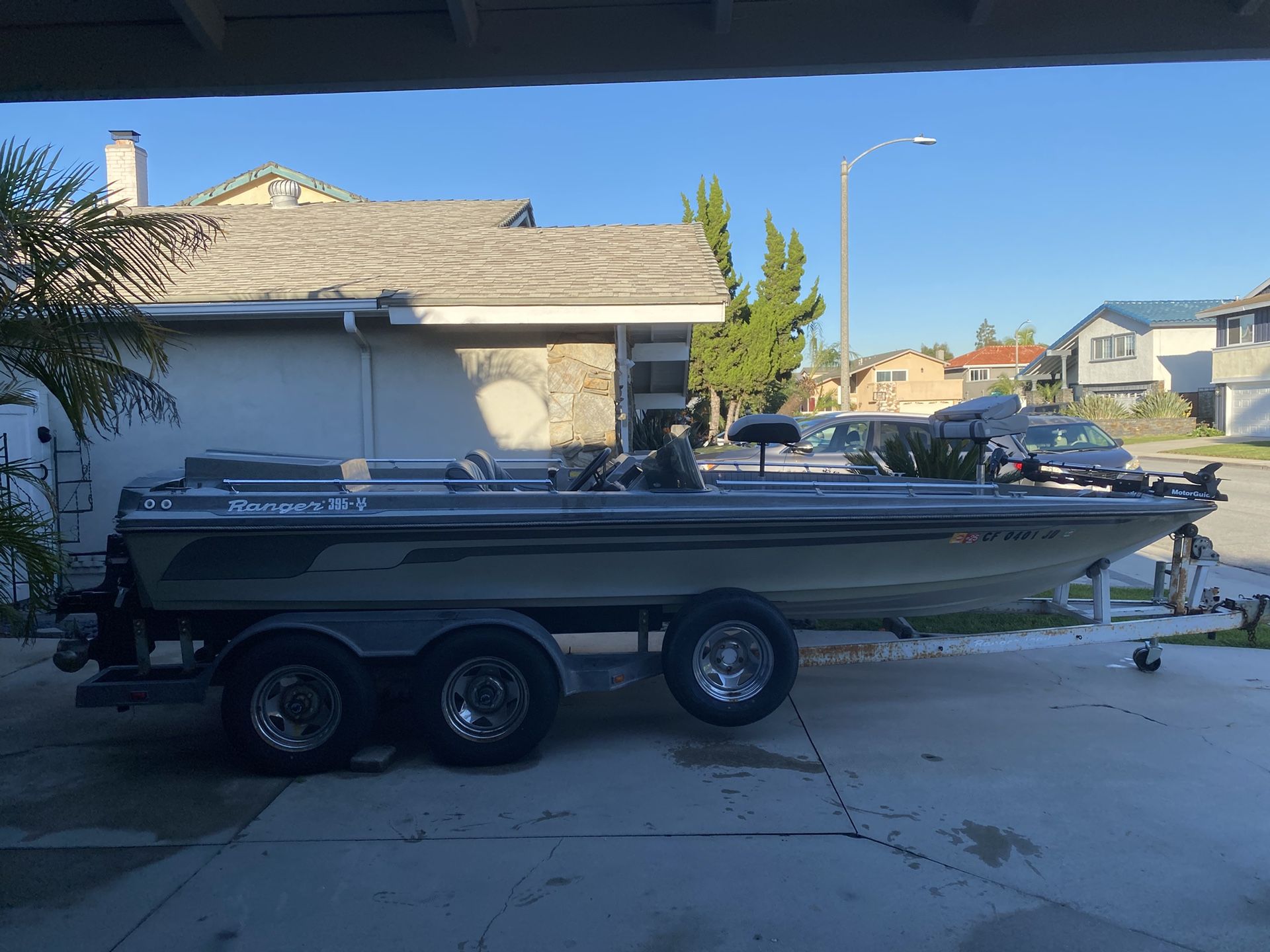 1985 Ranger 395V Inboard/Outboard