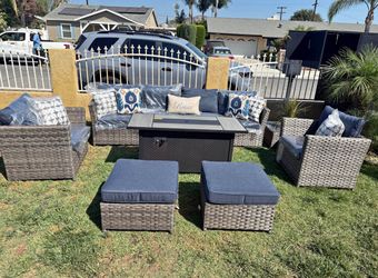 Brand New Patio Outdoor Furniture Set With Fire Pit 
