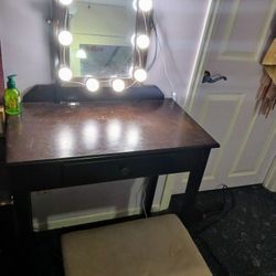 Vanity 