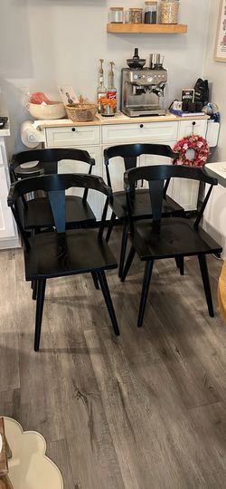 Wishbone black dinning chairs
