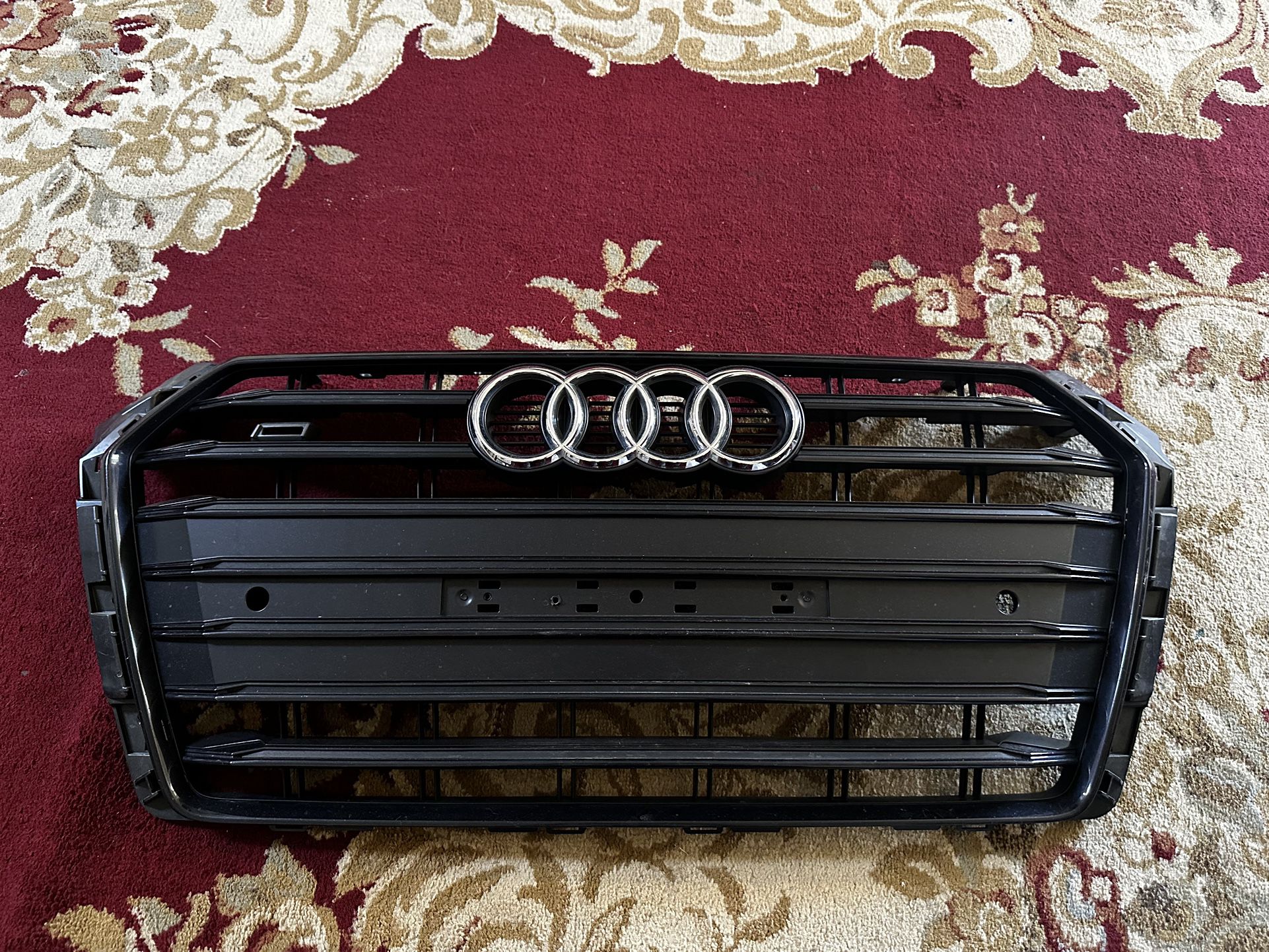2017-2019 Audi S4 Front Grill Oem And Fog light Covers 
