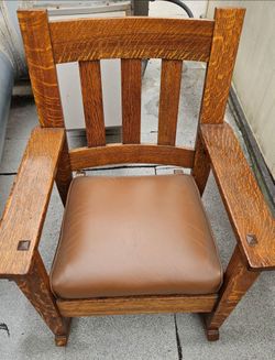 Antique Rocking chair