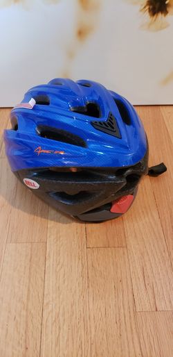 Bell Bicycle Helmet 293g 54-61 cm Arc FS Adjustable b095x And TREK USA  Large for Sale in Chicago, IL - OfferUp