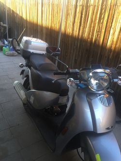 Aprilia scarabeo/Vespa 150