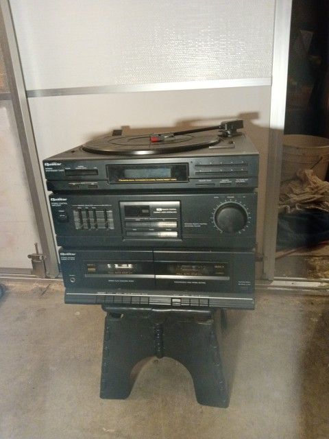 Quasar Compact Audio System Record/Cassette Player