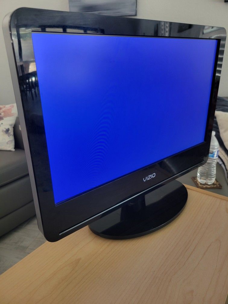 20" TV, Works Great!