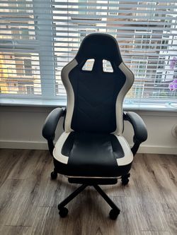 Gaming chair