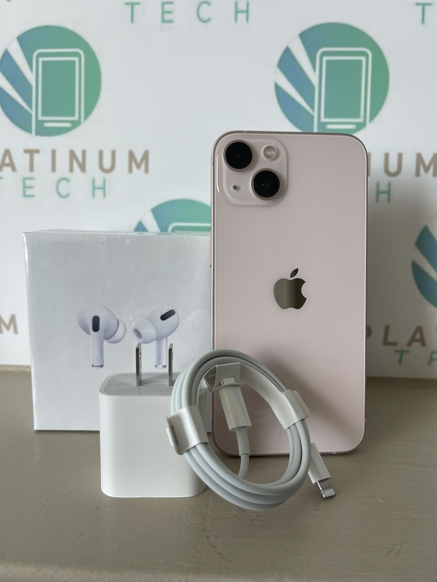 iPhone 13 Unlocked Pink 128Gb Charger And Wireless Headphones For Free