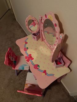 toddler vanity