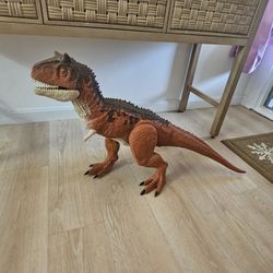 Colossal Carnotaurus 