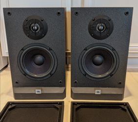 JBL P20 Stereo Bookshelf Speakers