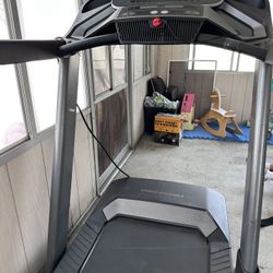 ProForm Pro 5000 Smart treadmill 