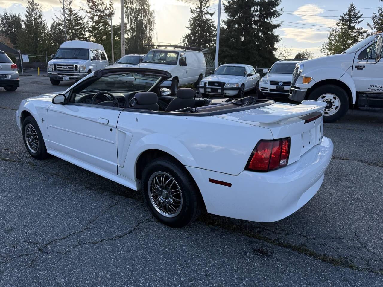 2001 Ford Mustang