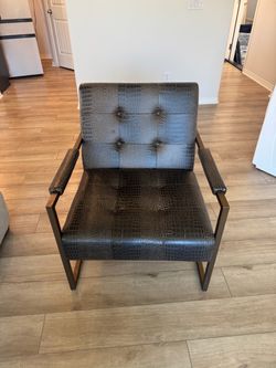 Accent chair