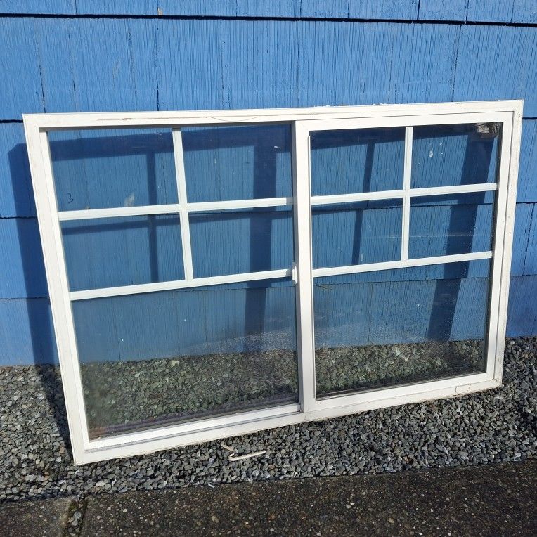Vinyl Window Slider 60x40 Grids for Sale in Burien, WA - OfferUp