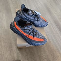 Yeezy 350 V2 Carbon Beluga