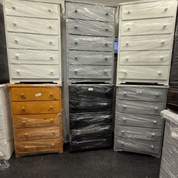 Beautiful 5 Drawer Chest 