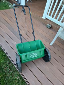 Scotts AccuGreen 1000 Drop Spreader