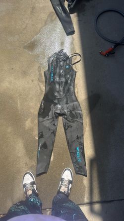Woman’s Wetsuit
