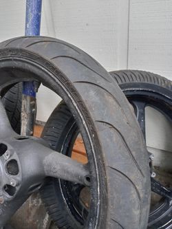 Honda CBR FRONT WHEELS el with forks and swing arm