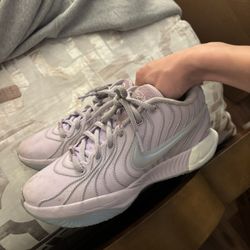 Purple Basketball/court shoes