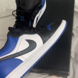Jordan 1 Low “Royal Toe”