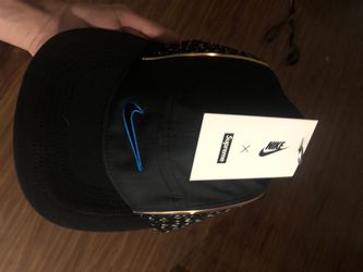 Brand new Nike/supreme hat