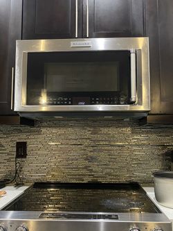 Kitchen appliances stove refrigerator microwave