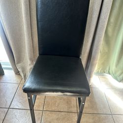 Medium size Dining table with 4 chairs