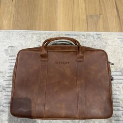 BRAND NEW Vavcraft Leather Laptop Bag