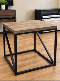 Set of 2 Modern Farmhouse End Tables / Side Tables