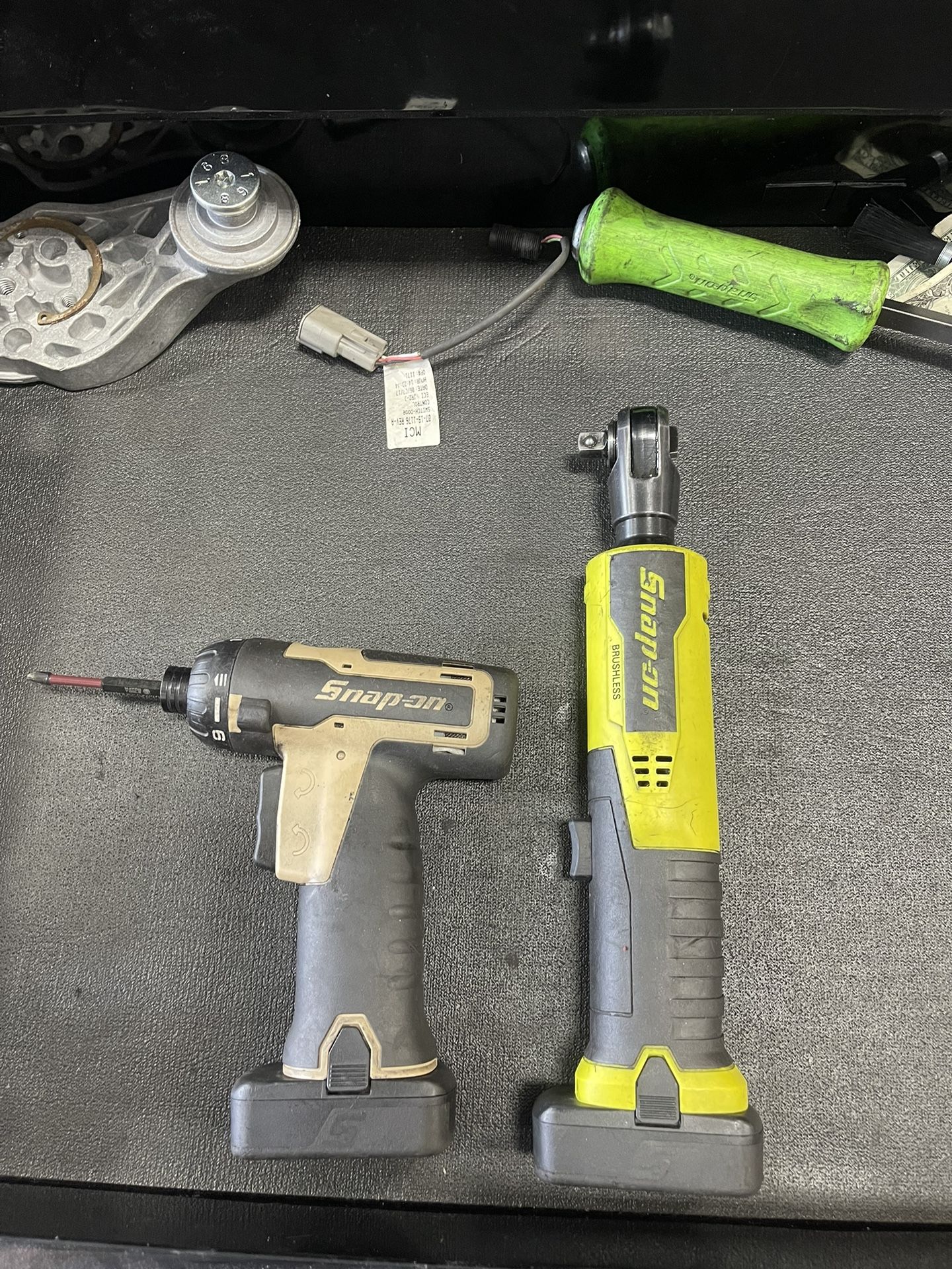 Snap On 3/8 Brushless Ratchet And Screwdriver