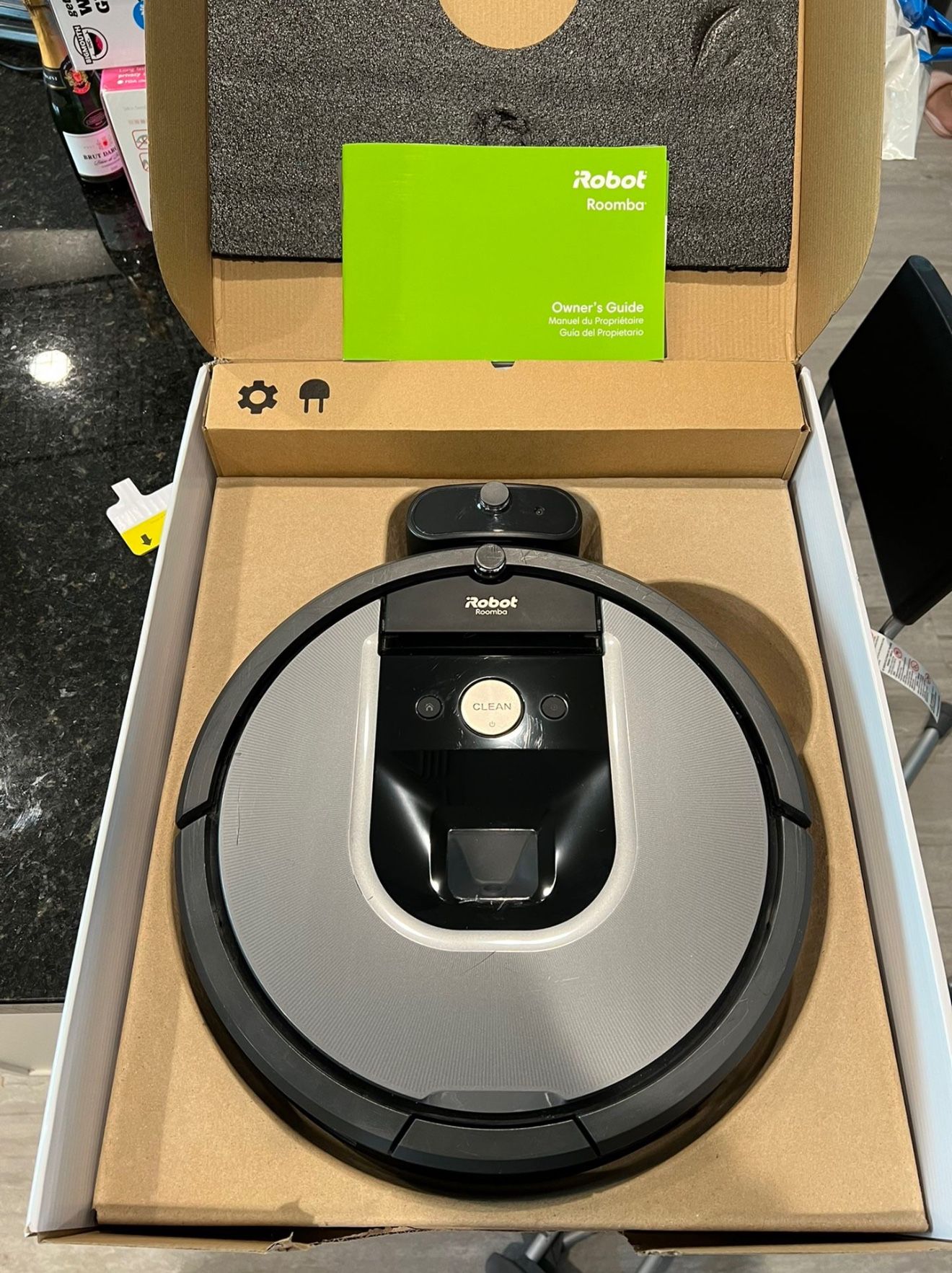 iRobot Roomba 960 Vacuum