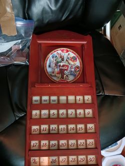 1999 Coke 12 Plates. Calendar  With Tiles 11 Have Papers