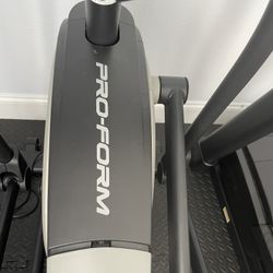 Pro-Form - Coachlink E9.0 Elliptical With EKG Pulse Grip