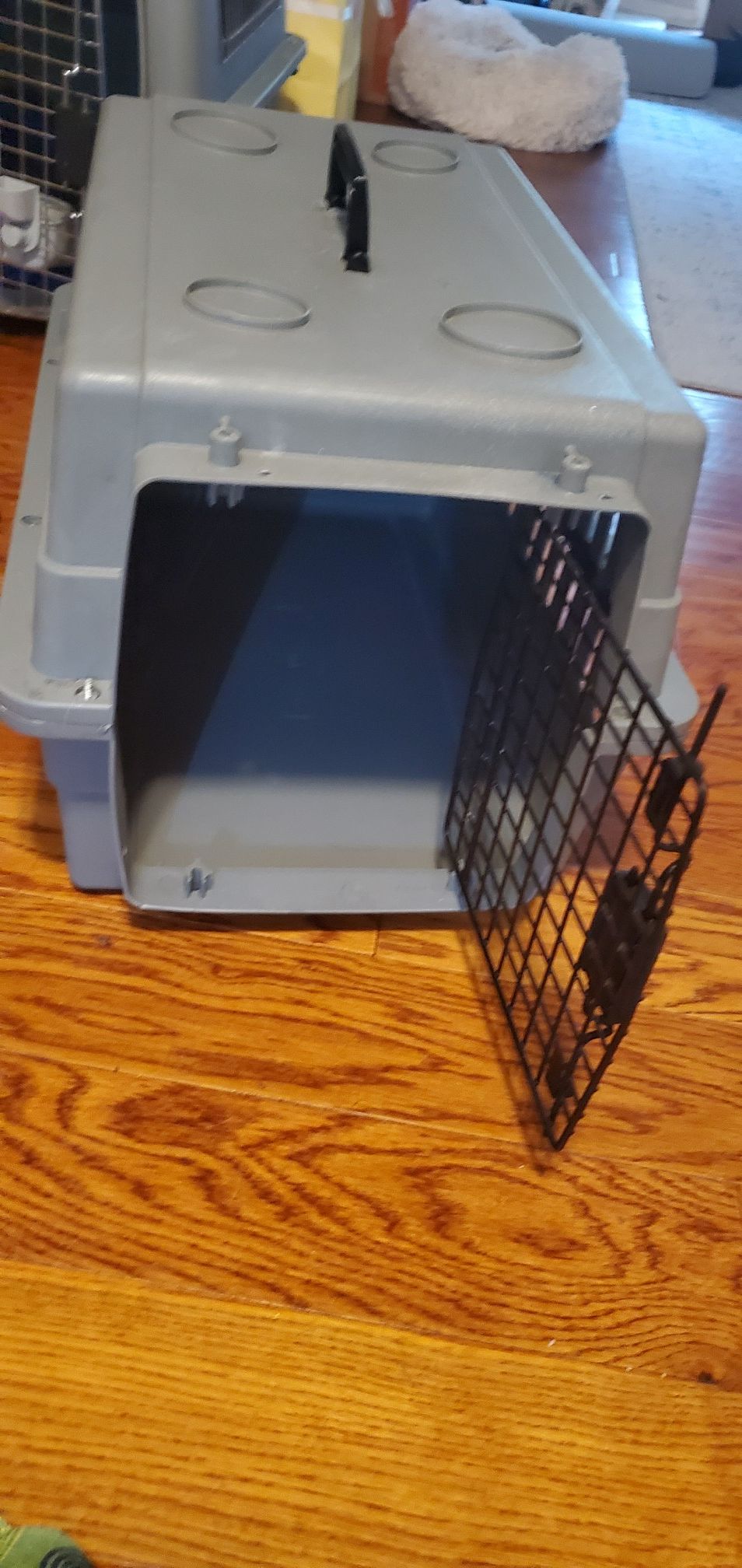 Small Dog kennel