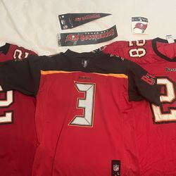 Tampa Bay Buccaneers Jerseys + Stickers/Pennant
