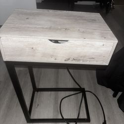 CHARGING TABLE 