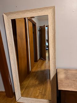 Full length size mirror