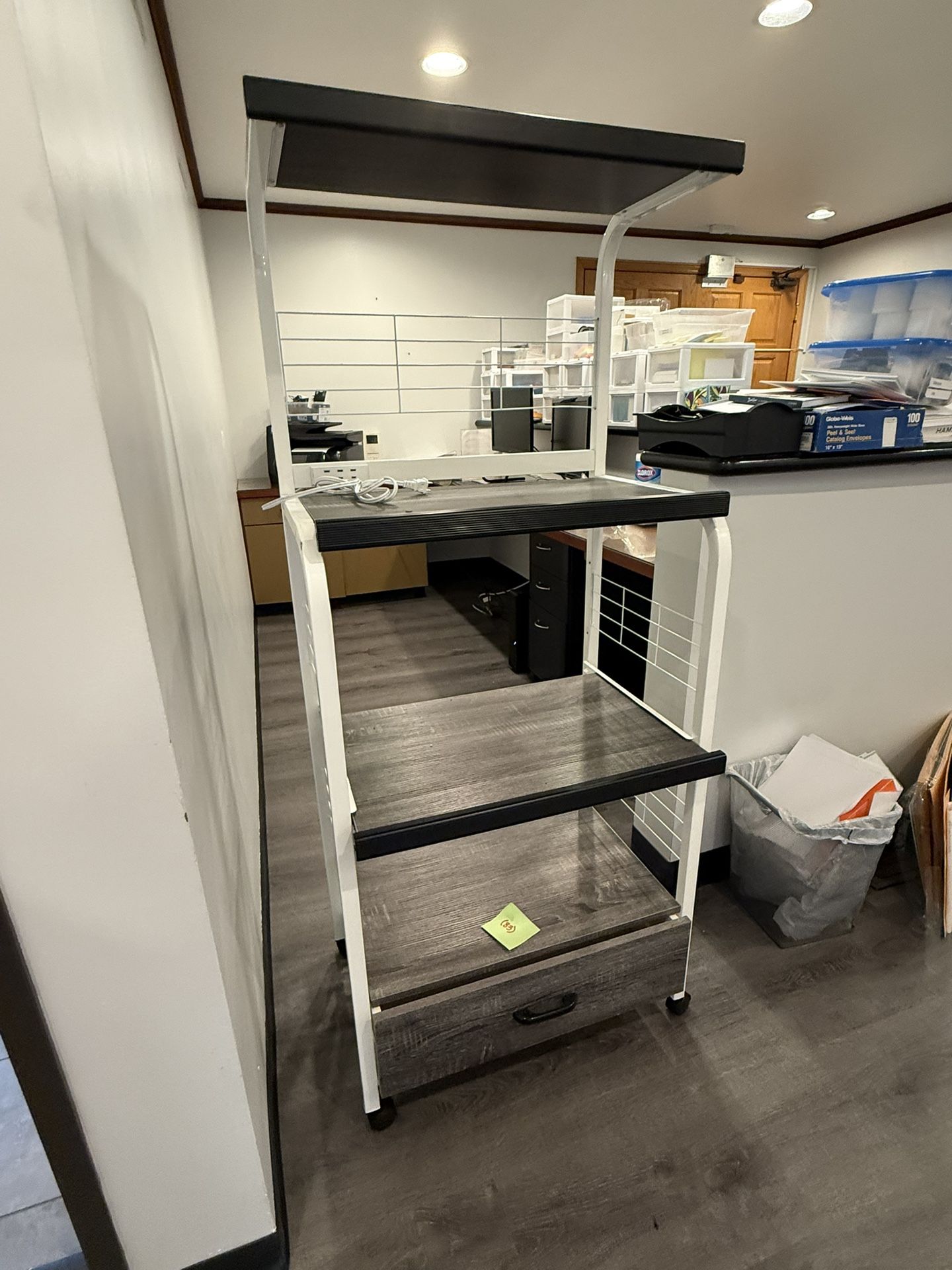 🍽️ Multi-Tier Kitchen Shelf – Microwave/Toaster Ready – $25
