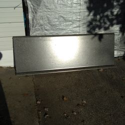 Formica: Green & Black Marbled Countertop.