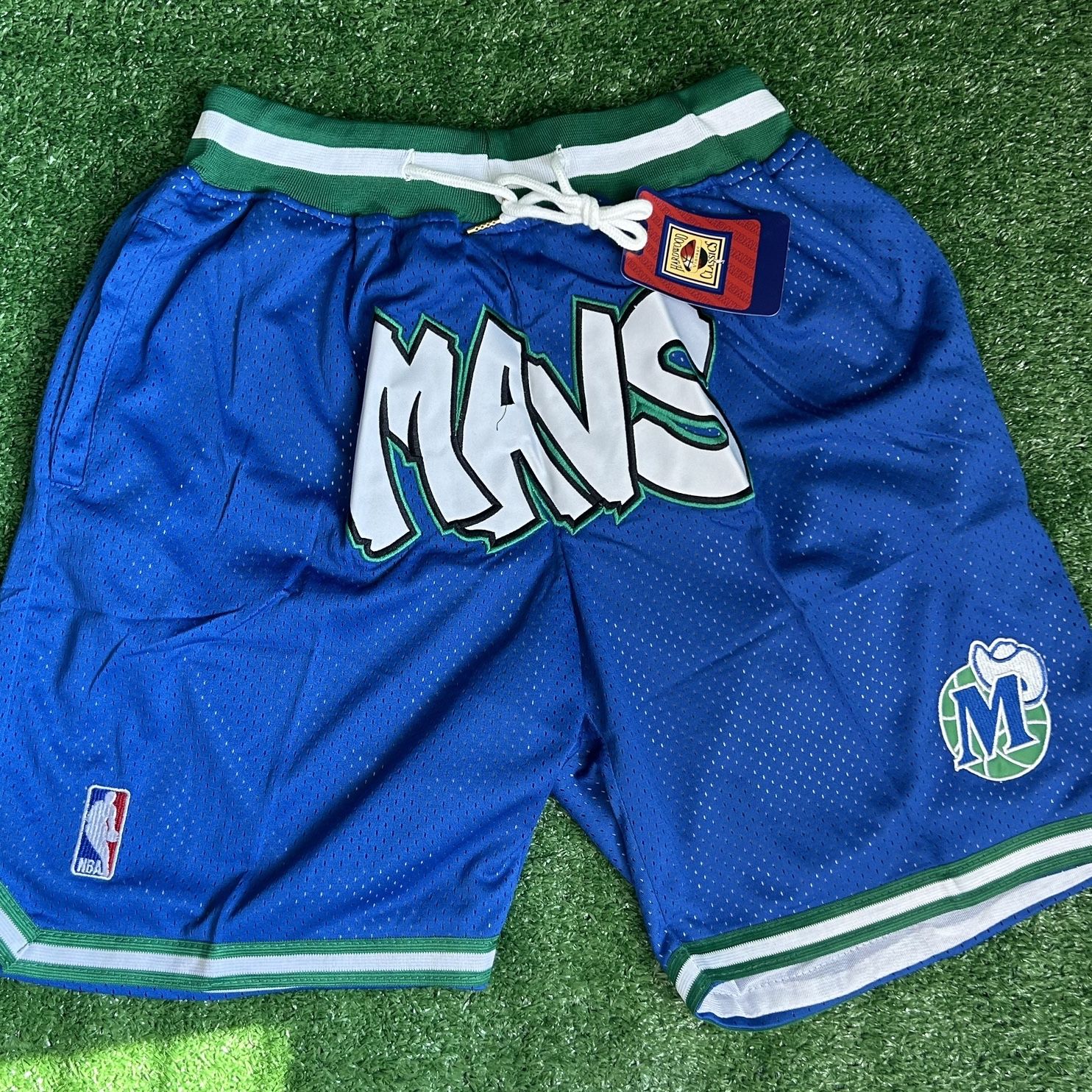 Nba Shorts Dallas Mavericks Size Large, Classic Vintage Throwback for Sale  in Irving, TX - OfferUp