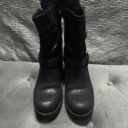 Black Boots