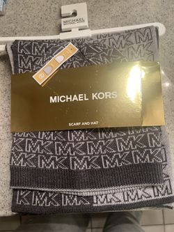 Michael Kors Hat And Scarf Set 