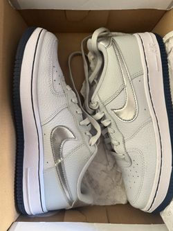Nike Air Force 1 GS Sz .5.5 $30