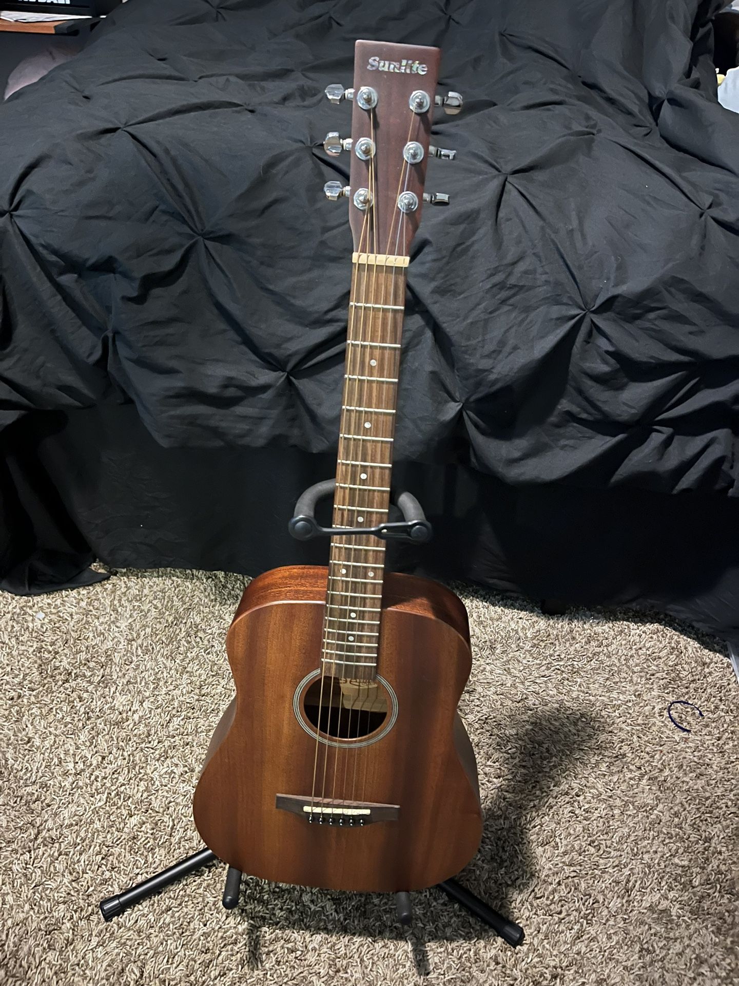 Sunlite Guitar Handmade Edition