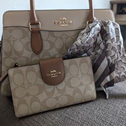 COACH  Darcie Carryall Blocked Signature Canvas & Leather Light Khaki